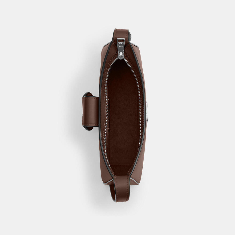 Eliza Shoulder Bag With Zipper Closure